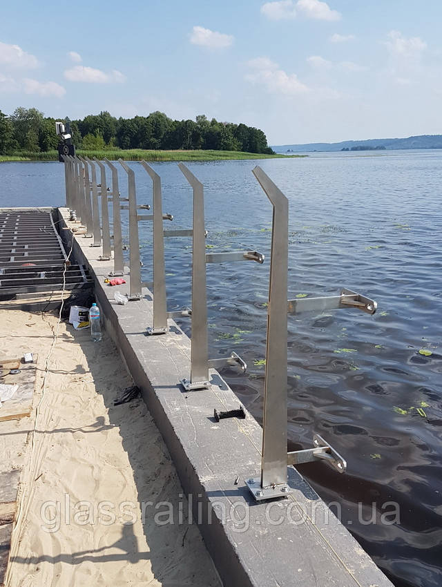 Скляне огородження Glass Railing