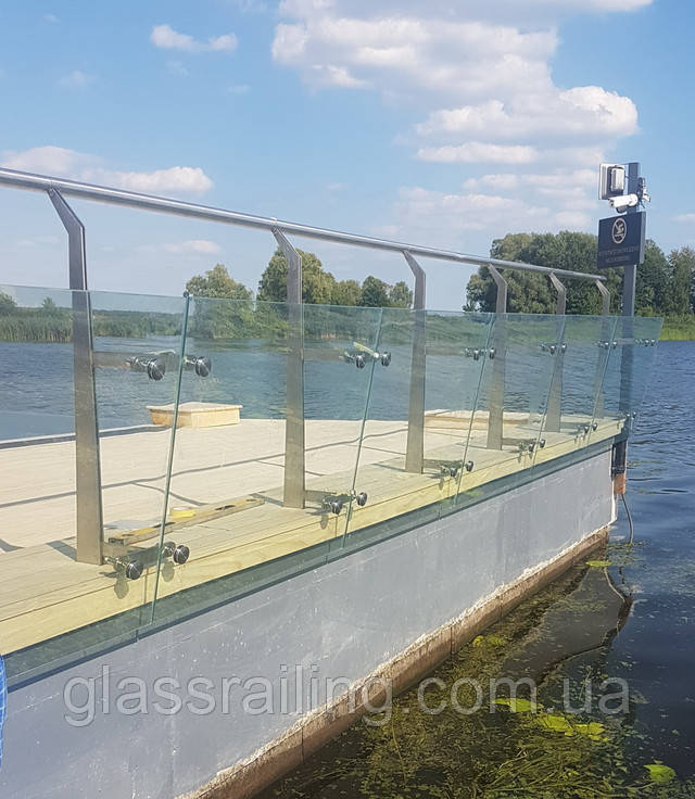 Скляне огородження Glass Railing