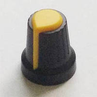 Ручка потенціометра AG2 чорна з жовтим верхом і смугою, D=15mm, H=17mm
