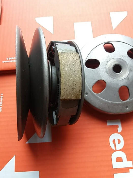 

Скутер Honda Lead-100 JF06E Вариатор задний с барабаном (фирма Lipal) Япония