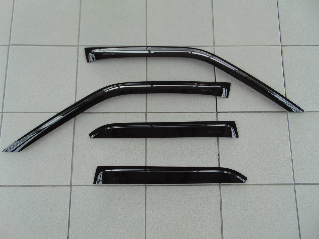 

Дефлекторы окон Chery Amulet 2003-2010, ANV комплект ветровиков на скотче