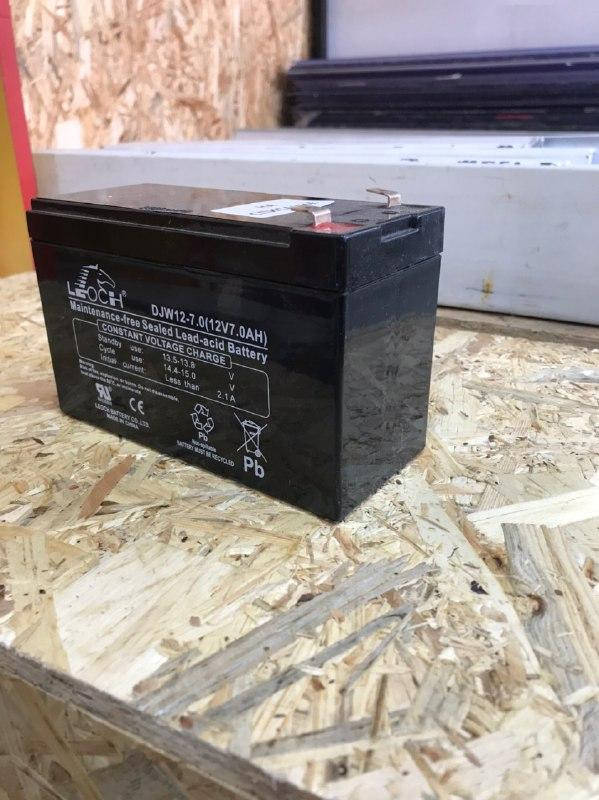 

Аккумуляторная батарея 12V 7Ah