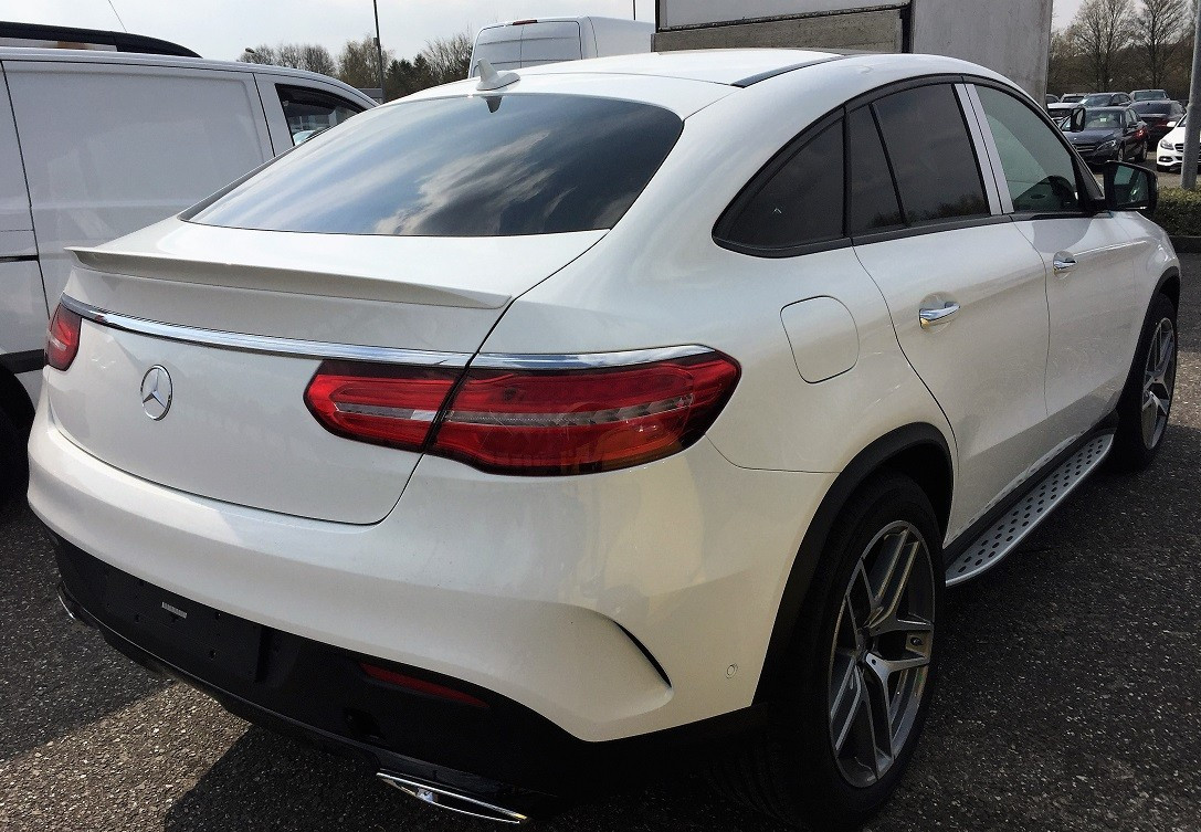Спойлер-сабля тюнінг Mercedes GLE Coupe C292 стиль AMG