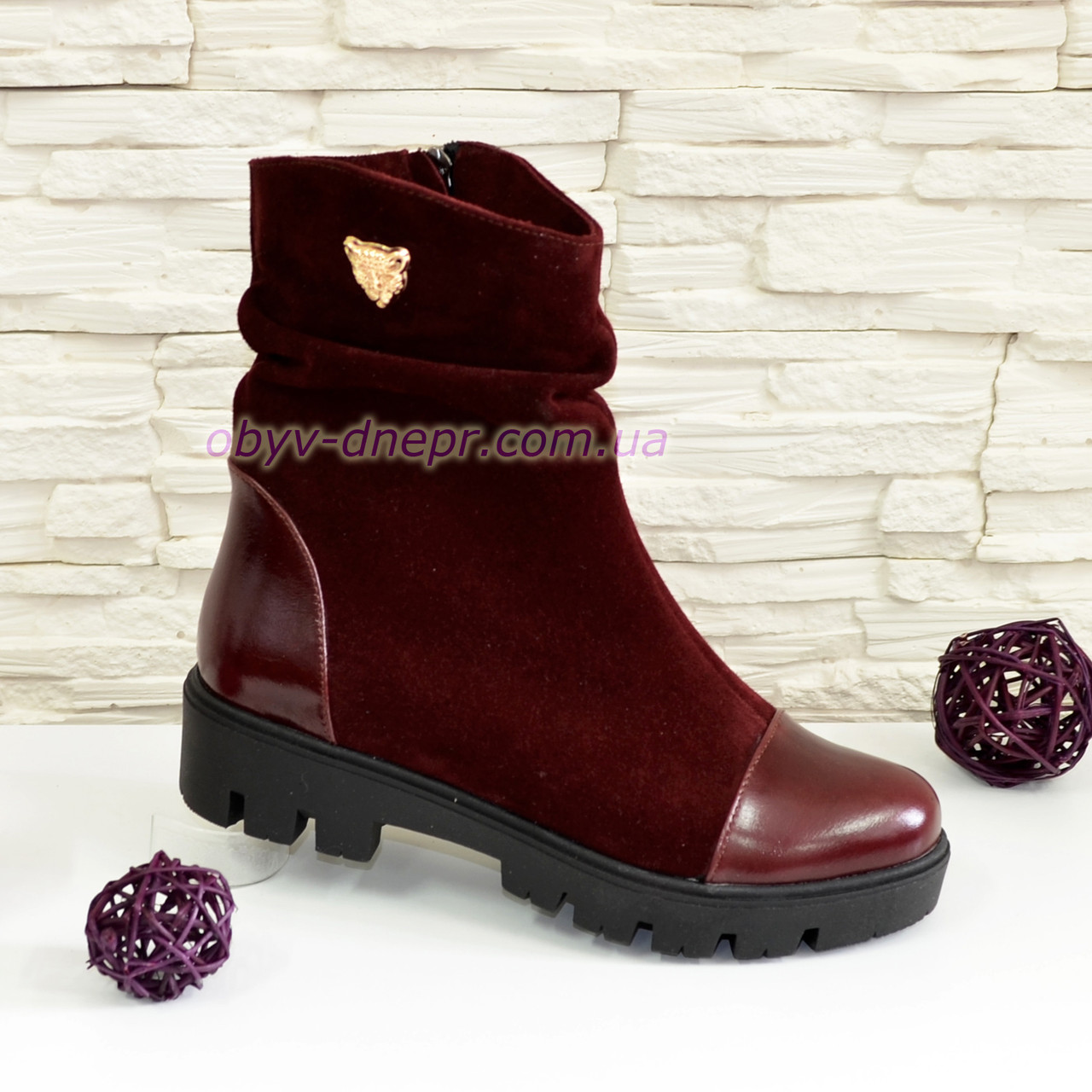 Черевики жіночі замшеві бордові на тракторній підошві, фото 1