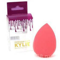 Спонж для макияжа Beautyblender от Kylie