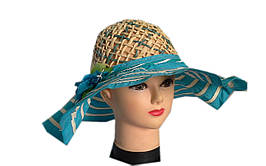 Солом'яний жіночий капелюх із великими тканинними крисами