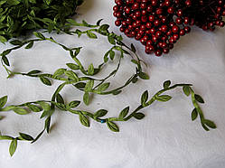 Стрічка з листочками оливкового кольору на метраж.