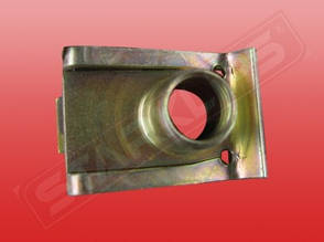 Скоба металева під гвинт М8 на Мерседес