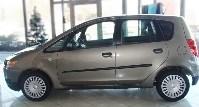 Молдинги на двери Mitsubishi Colt 5 Door 2002-2012 F-17 Door moldings Mitsubishi Colt 5 Door 2002-2012F-17