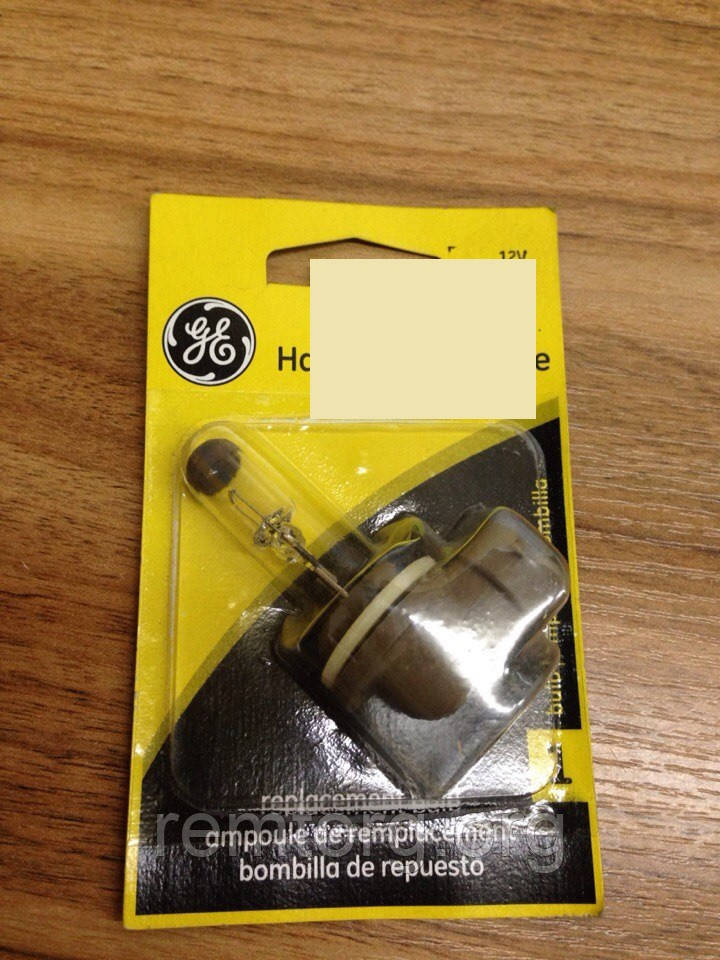 Автомобільна лампа Halogen 881/BP, 12V