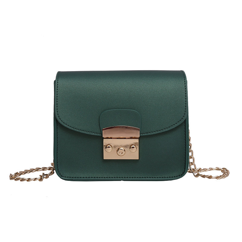 Жіноча сумочка на ланцюжку зелена 835