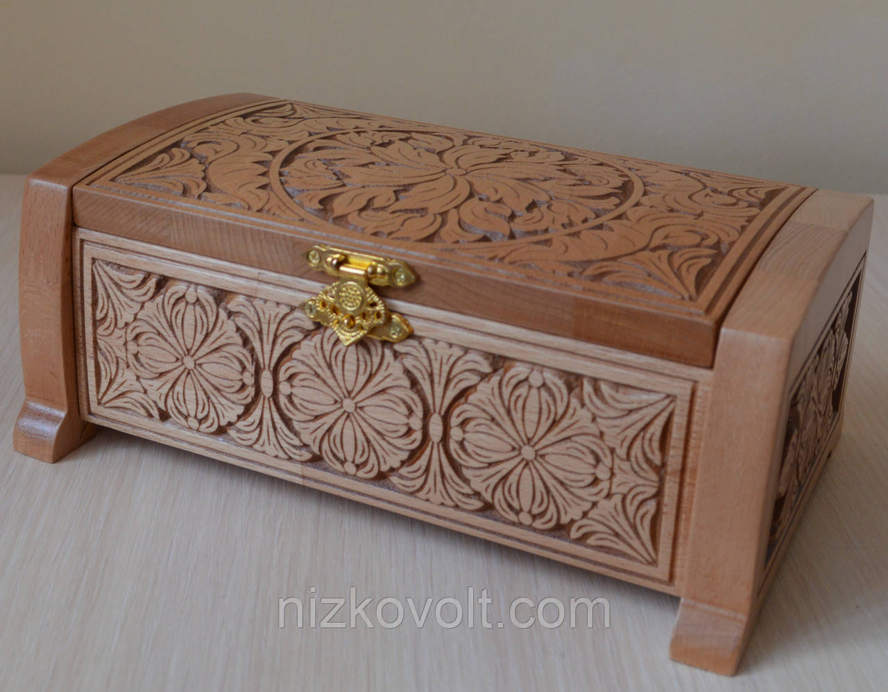 Різьблена шкатулка "Скринька" - подарунок жінці (250x170x170), фото 1