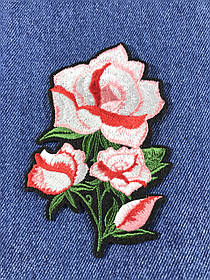 Нашивка Троянда 4 бутони колір рожевий із червоним 71х110 мм