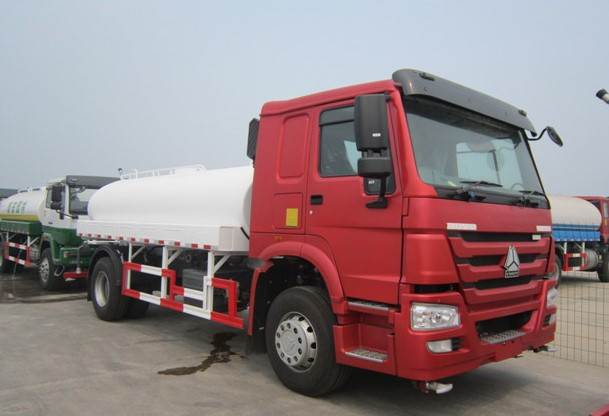 Автоцистерна SINOTRUK HOWO 4×2 WATER TANK TRUCK для води, фото 1