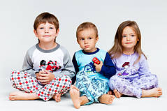 Дитячі піжами і комплекти