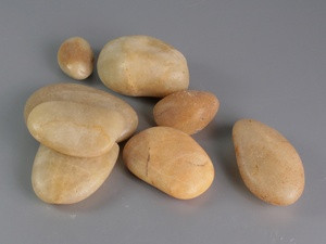 Наповнювач Камінці 0,5 кг у пап Наповнювач камінці Галька Велика Кремовий 4.5 x 3.5 x 1.0 см