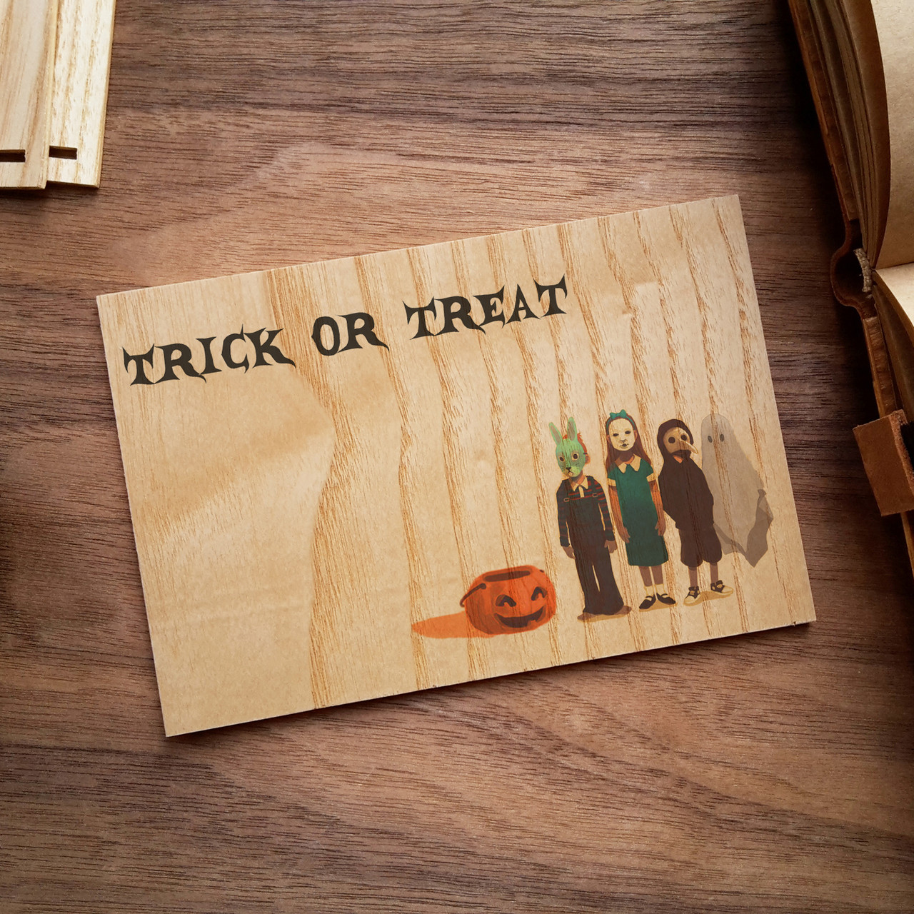Дерев'яна листівка "Halloween Trick Or Treat"
