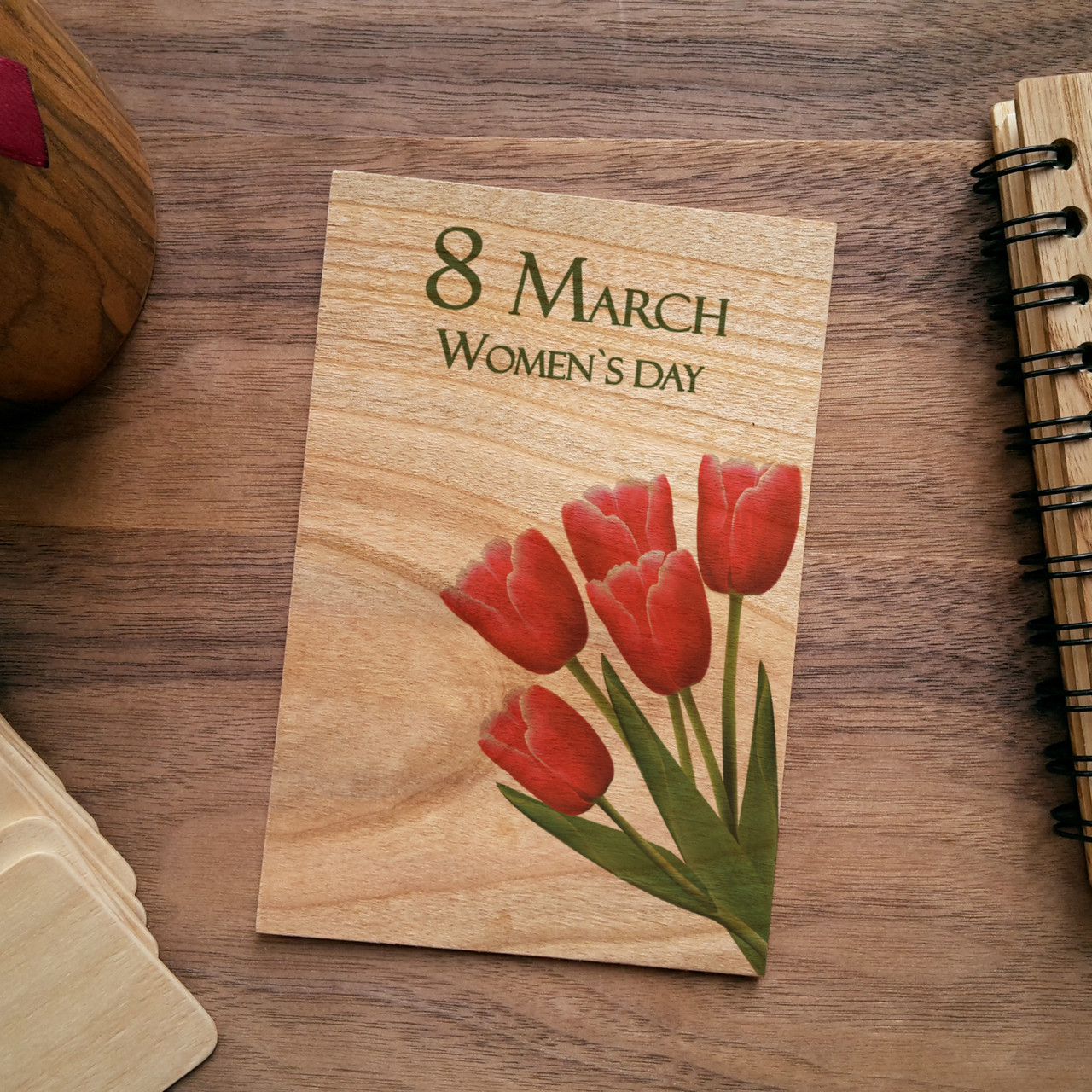 Дерев'яна листівка "women's Day"