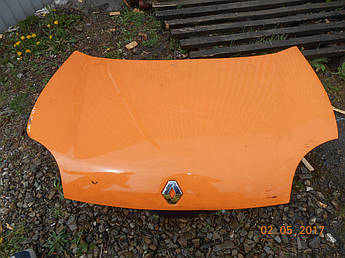Капот на Renault Kangoo