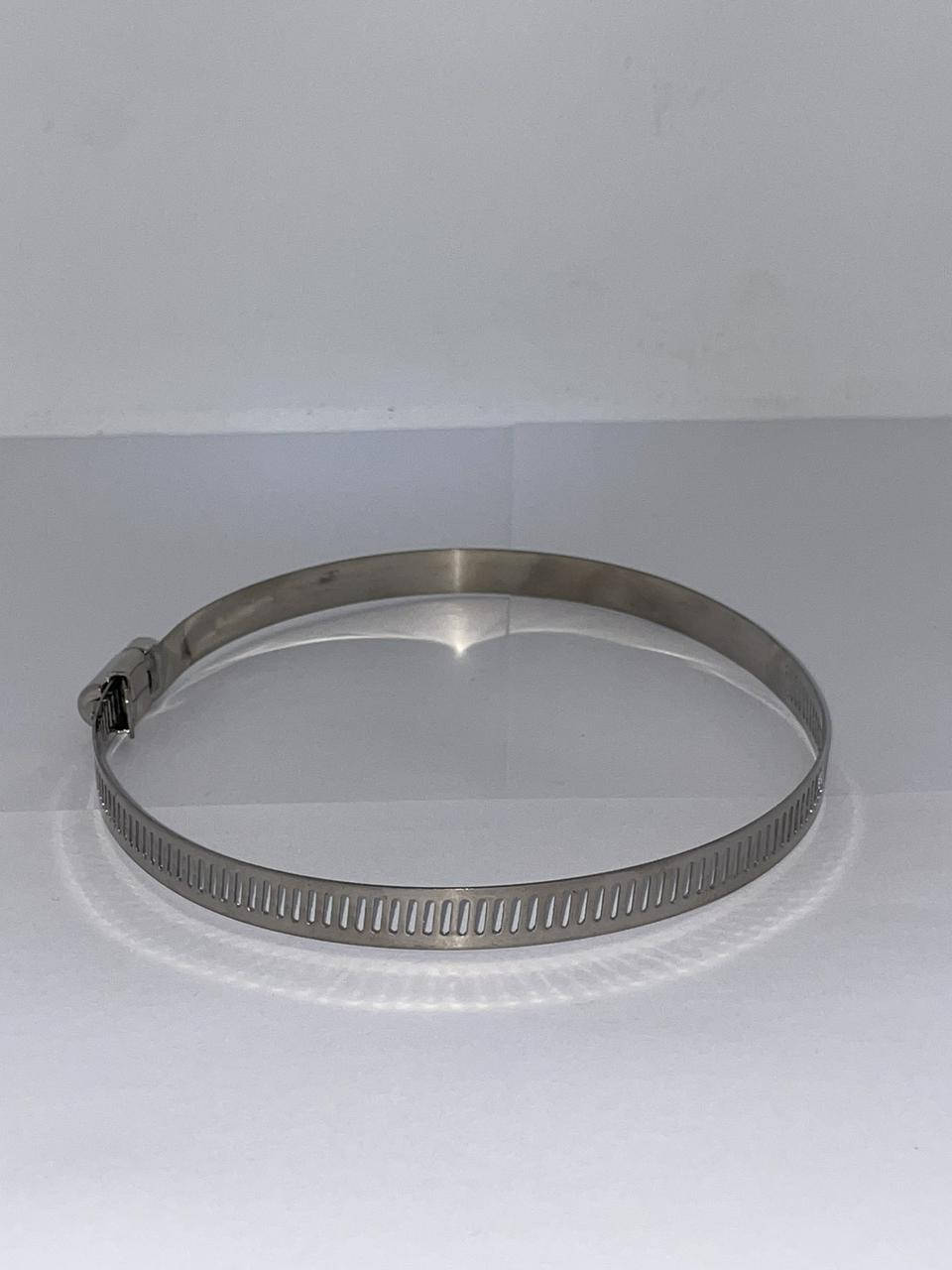 

Хомут червячный 110-130 мм. с соеденительной гайкой. Нержавеющая сталь.