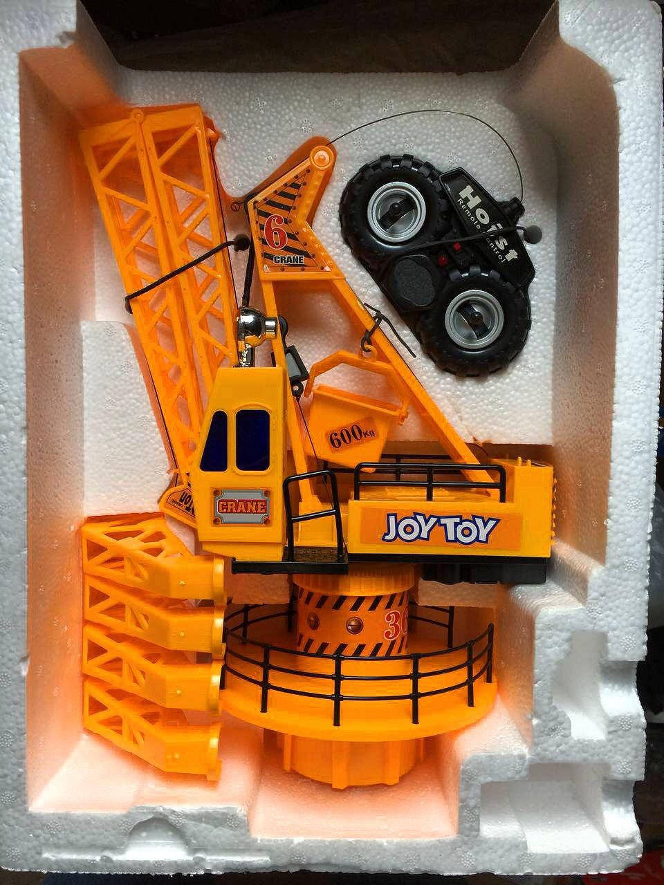 

Підйомний кран 9315 JOY TOY на дротовому управлінні
