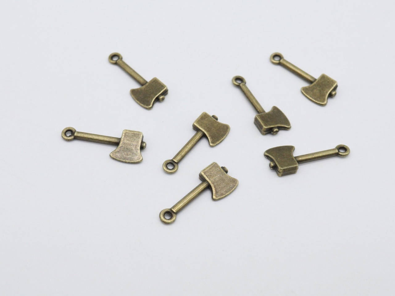 

Металлические накладки. Цвет античная бронза. 25мм