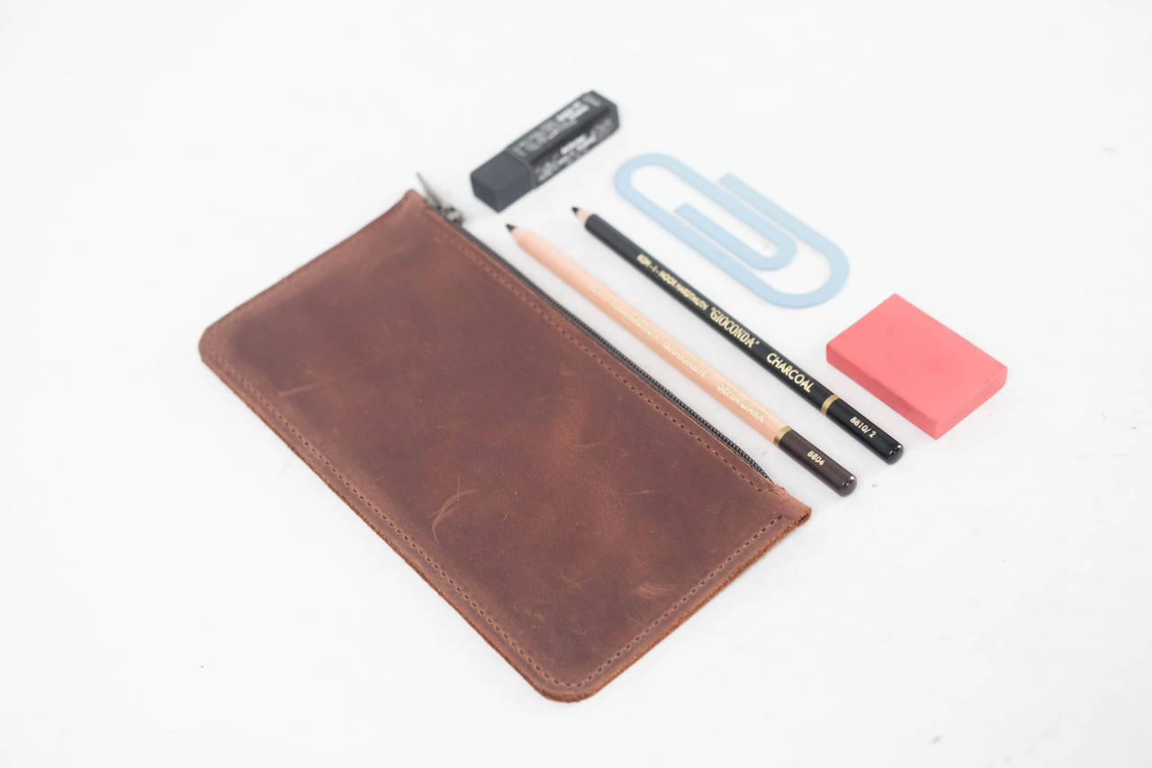 

Кожаный пенал на молнии, натуральная Винтажная кожа, цвет коричневый оттенок Коньяк