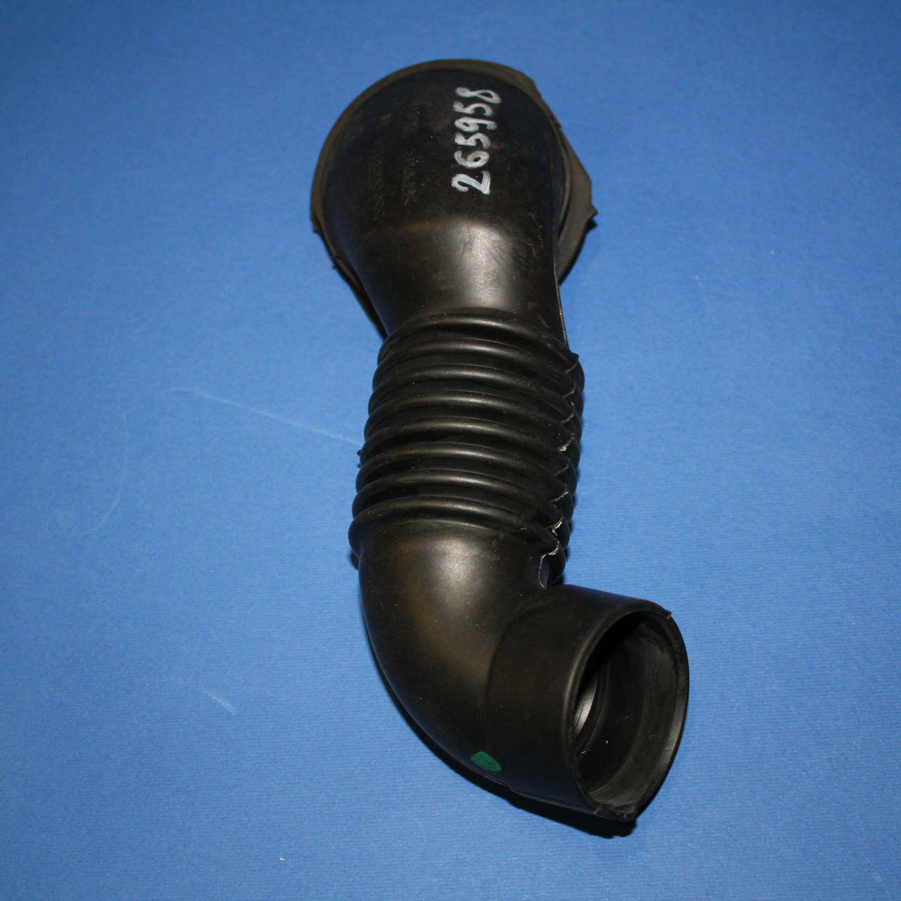 

Патрубок для стиральной машины Bosch 265958