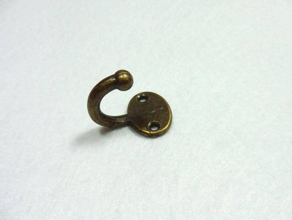 

Крючок декоративный №40 3,5х3см, бронза