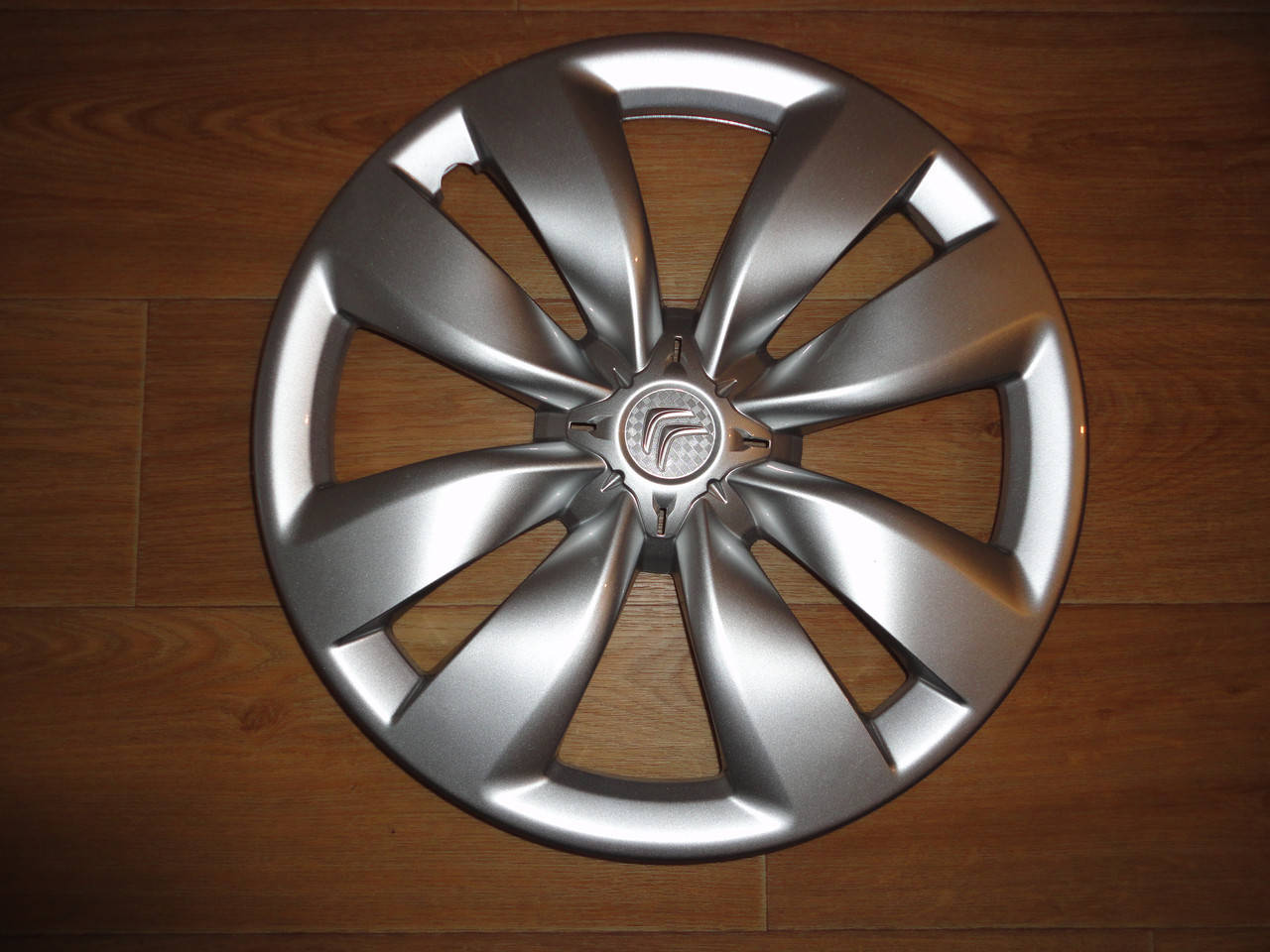 

Оригинальные колпаки на Citroën C-Elysée R15 (Ситроен С Элизе) R15 Оригинал 2640