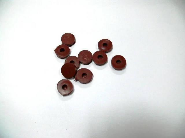 

Сальник дренажной трубки МТ красный