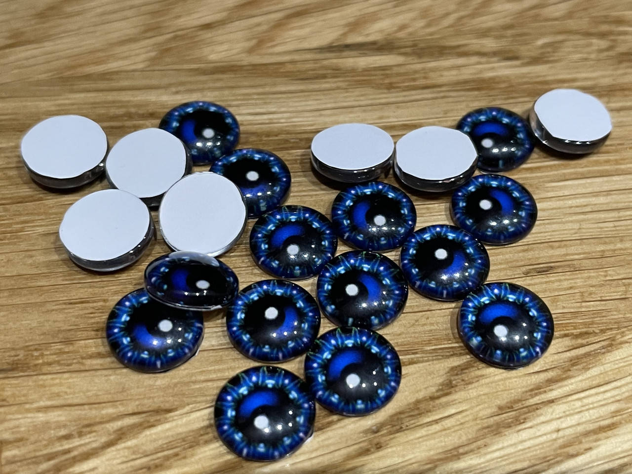 

Глазки №876 3Д (1.0см)