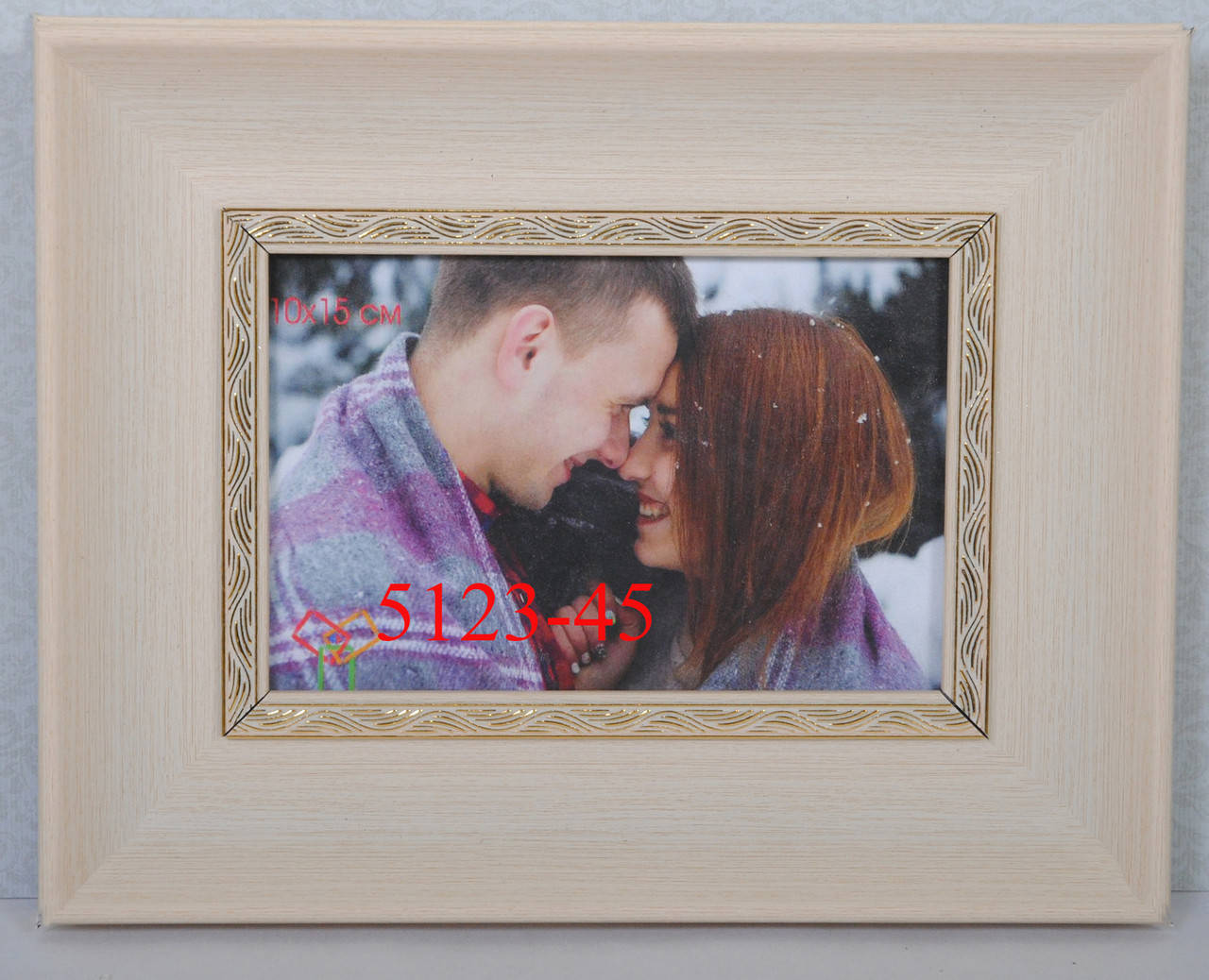 

Фоторамка, 30х40, номер багета 5123