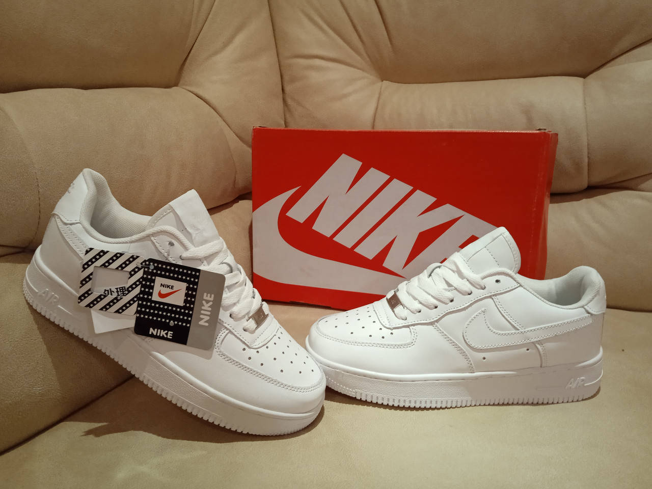 

Женские кроссовки Nike Air Force Кожа! 39, Белый