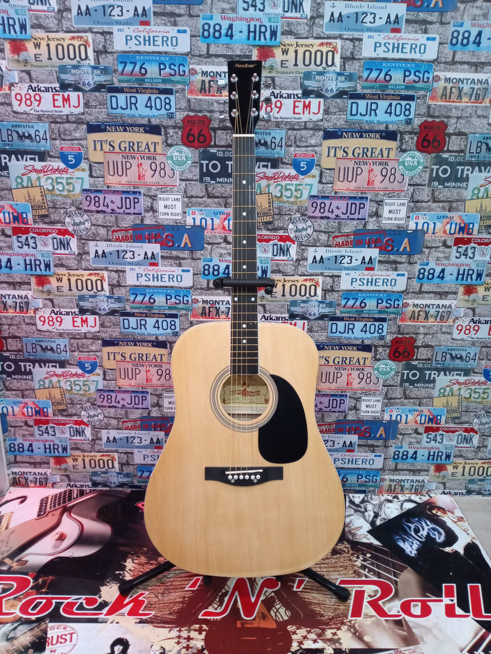 

Гитара акустическая MAXTONE WGC4010 (Natural)