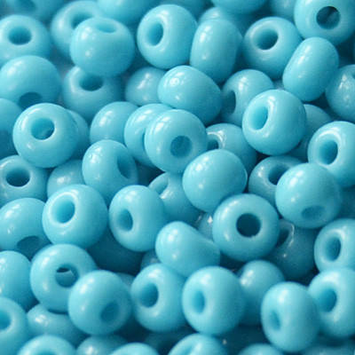 

Бісер Preciosa 63030 10 гр (натуральний, блакитний)