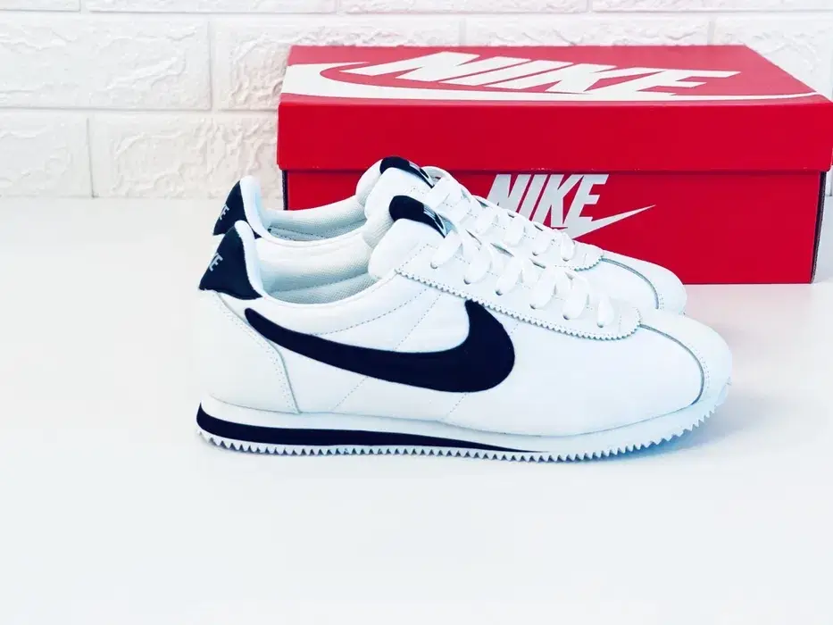 

Кроссовки мужские Nike cortez nylon кросовки найк кортез нейлон белые чёрный, 43