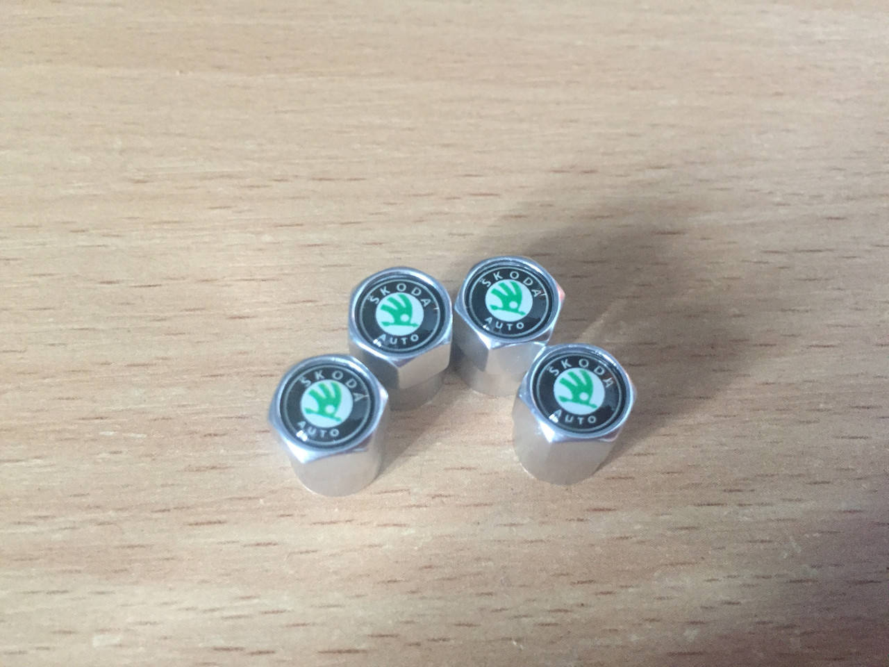 

Защитные колпачки на ниппеля Skoda auto ( Шкода ) 4 шт