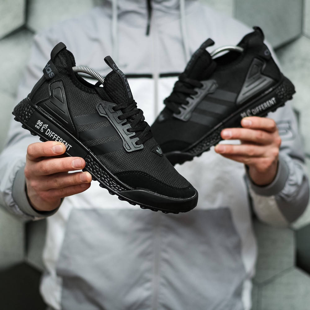 

Кроссовки Adidas Different, Черный