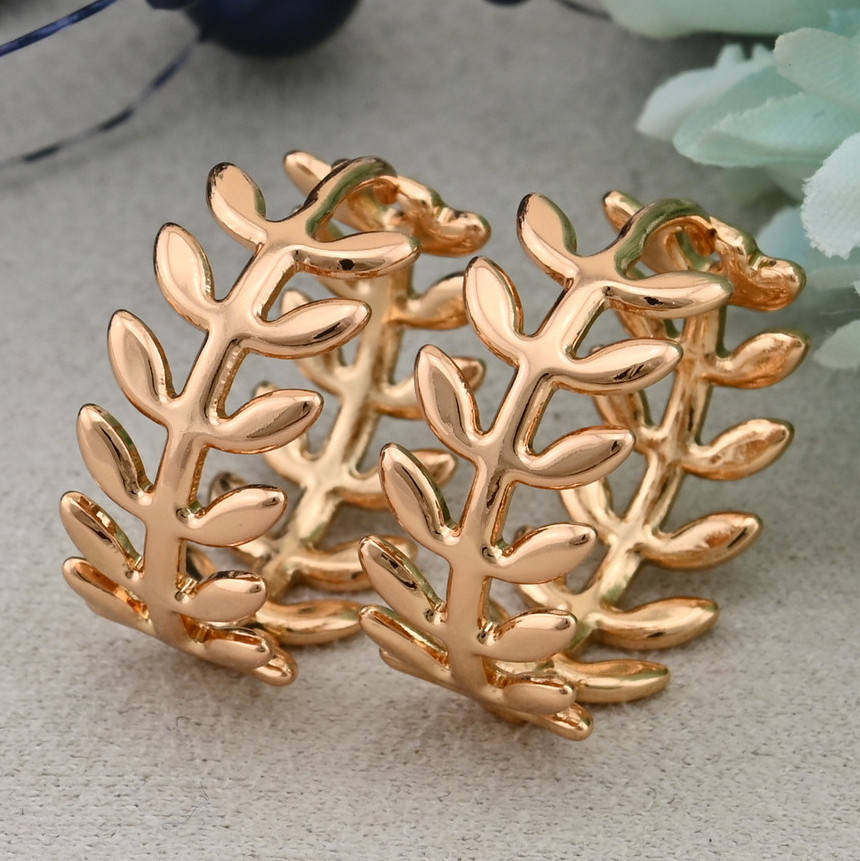 

Серьги 27672 размер 18х8 мм вес 3.7 г позолота 18К