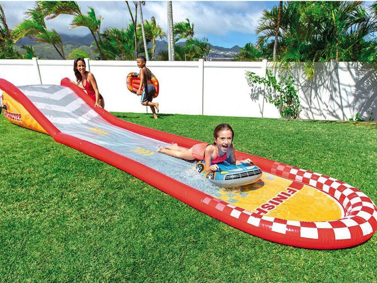 

Надувной игровой центр Racing Fun Slide, горка с двумя машинками 561*119 см, Intex 57167, Разные цвета