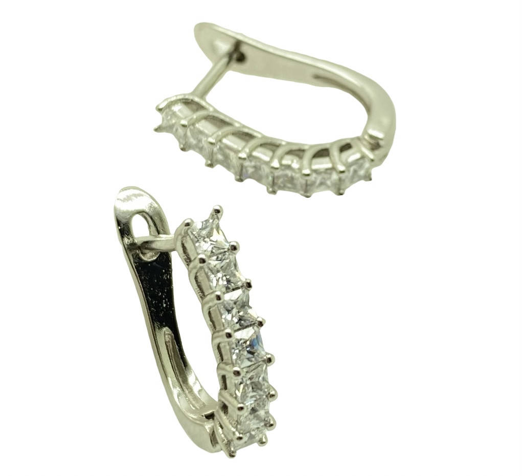 

Серьги гвоздики Xuping. 18k. 15х3 мм