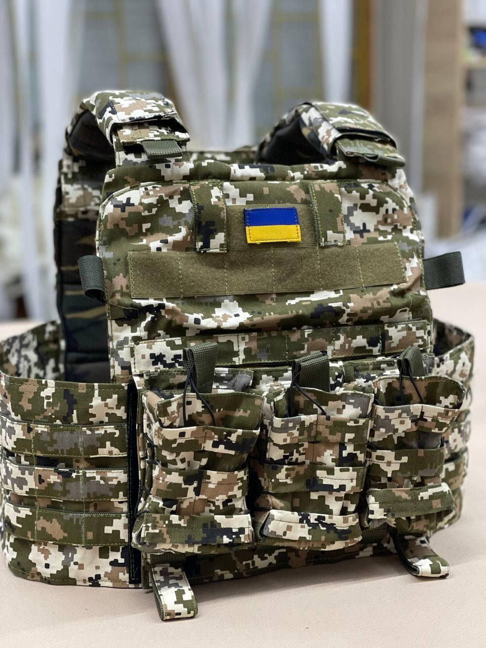 

Плитоноски з трьома підсумками під магазин АК. Універсальне кріплення Моллі Посилена Липучка