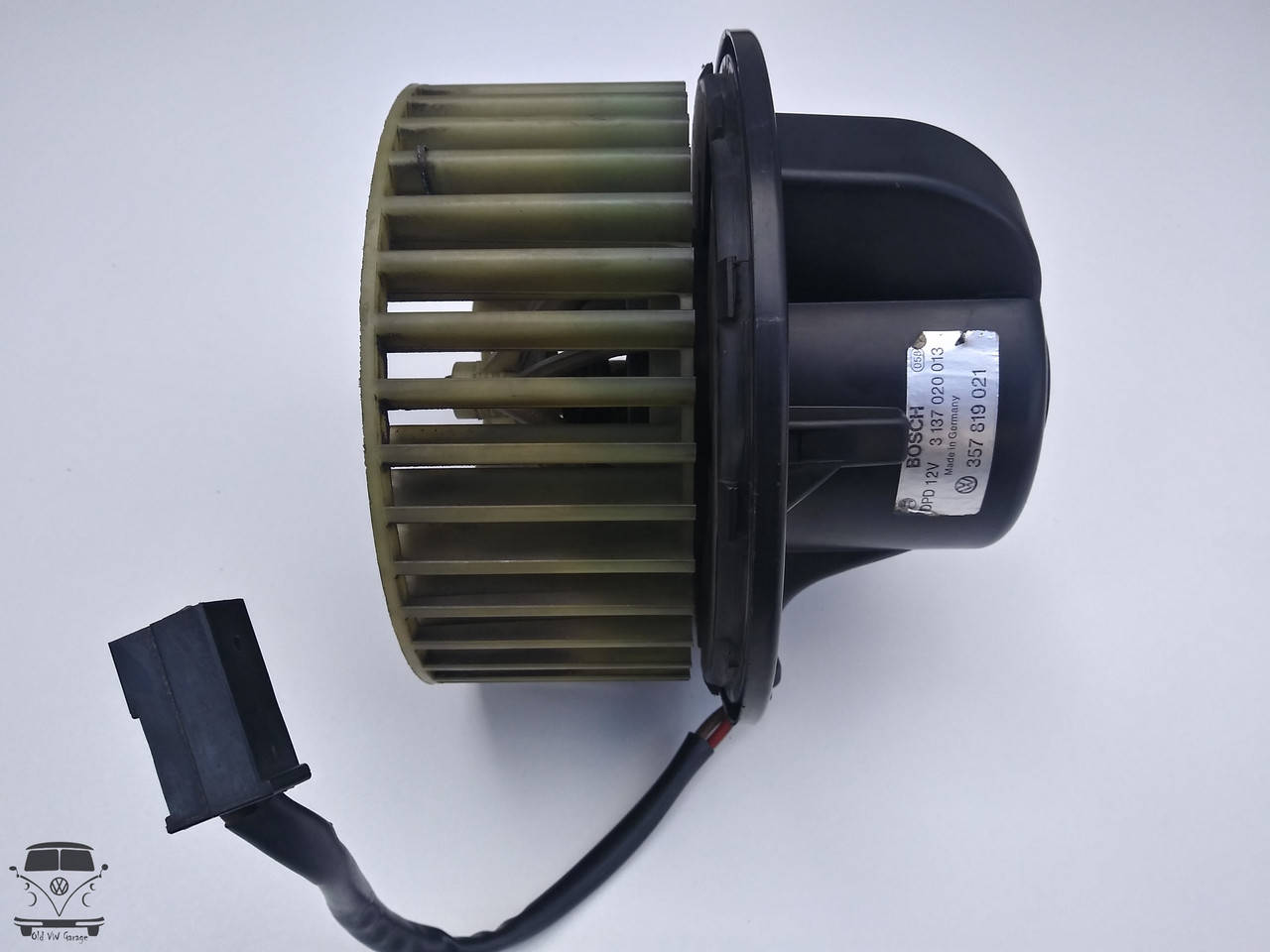 

Вентилятор моторчик печки (357 819 021) Audi 80 B3 B4 / Ауди 80 Б3 Б4 Ауди А4