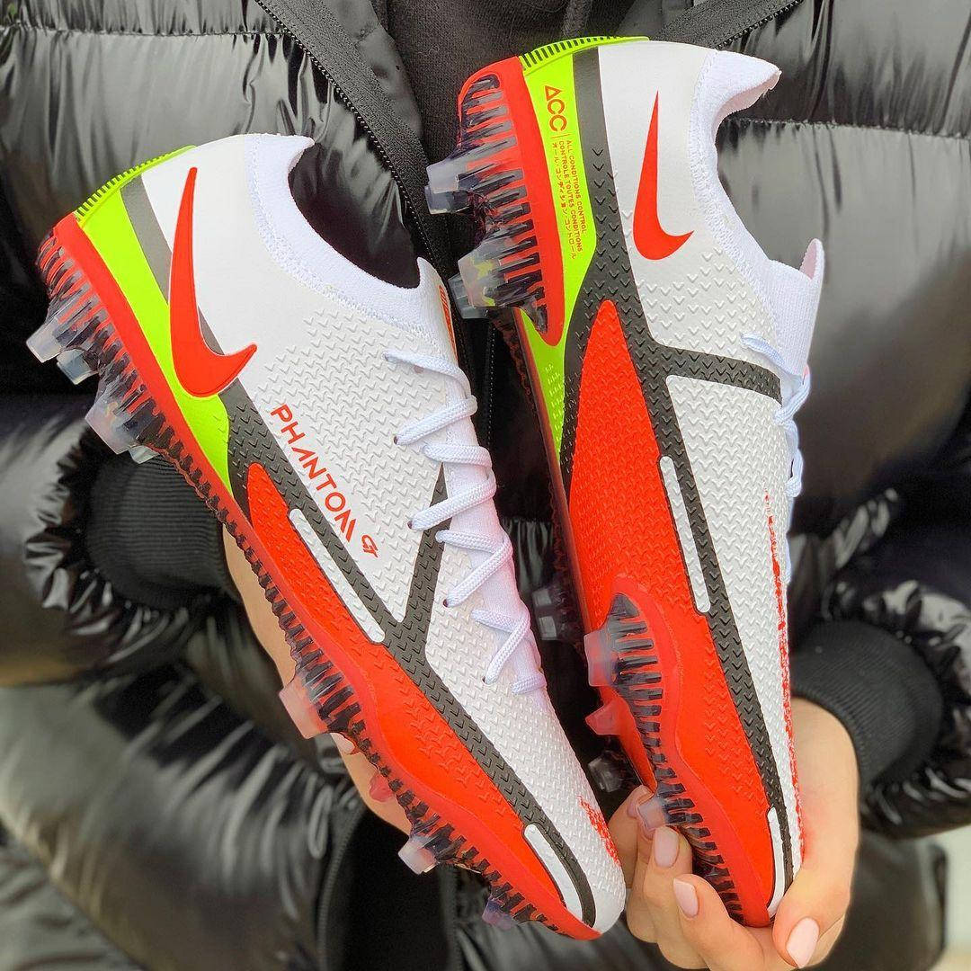 

Бутсы Nike Phantom GT Pro FG футбольная обувь найк фантом гт, Белый