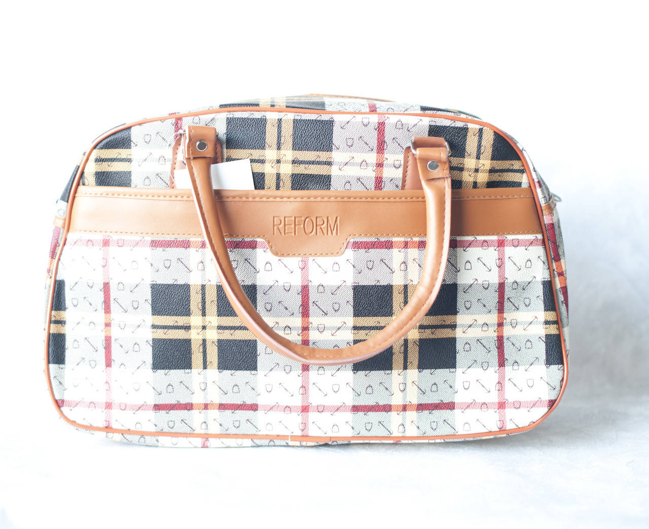 

Сумка дорожная женская кожзам REFORM размер 41*26*17 см "REFORM" недорого оптом от прямого поставщика