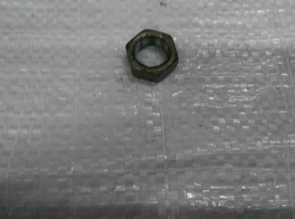 

Минск мотоцикл Гайка 105-16135 в корзину сцепления