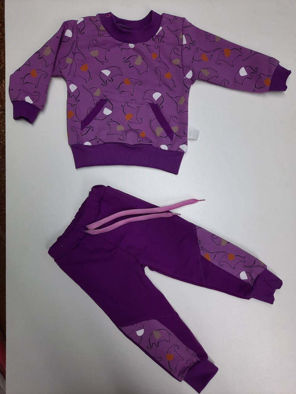 

Костюм детский разм. 24 рост74