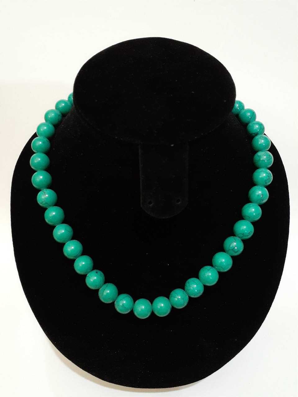 

Бусы зеленая Бирюза с прожилками d-12мм L-48см