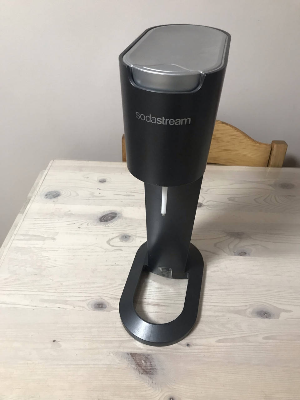 

Сифон для газировки воды SodaStream Genesis